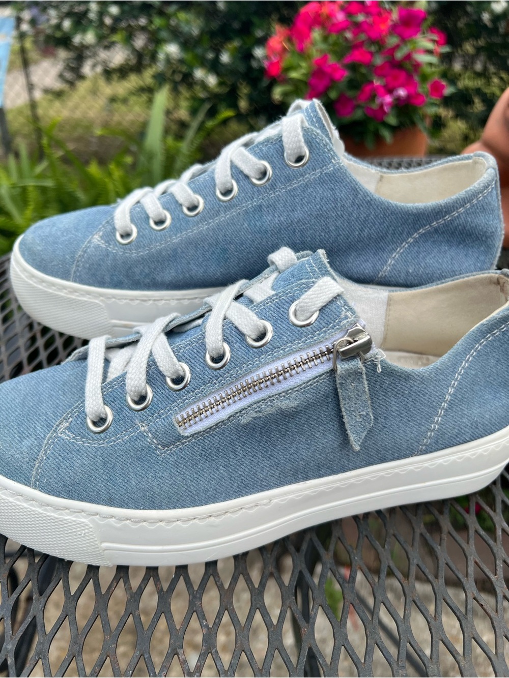 Paul Green Light Blue Denim Low-Top Platform Sneakers White Soles Womens 7 - Picture 5 of 9